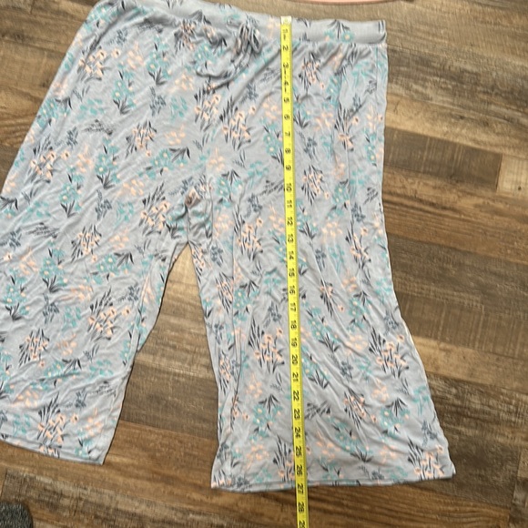 Honeydew • cropped pajama set - Picture 3 of 9